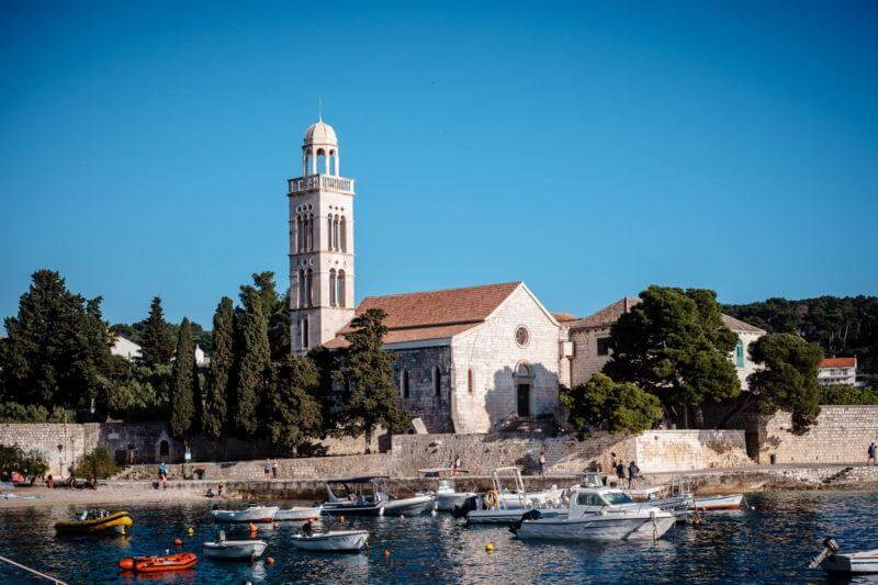 Kloster als Hochzeitslocation für Hochzeit in Kroatien Heiraten Location
