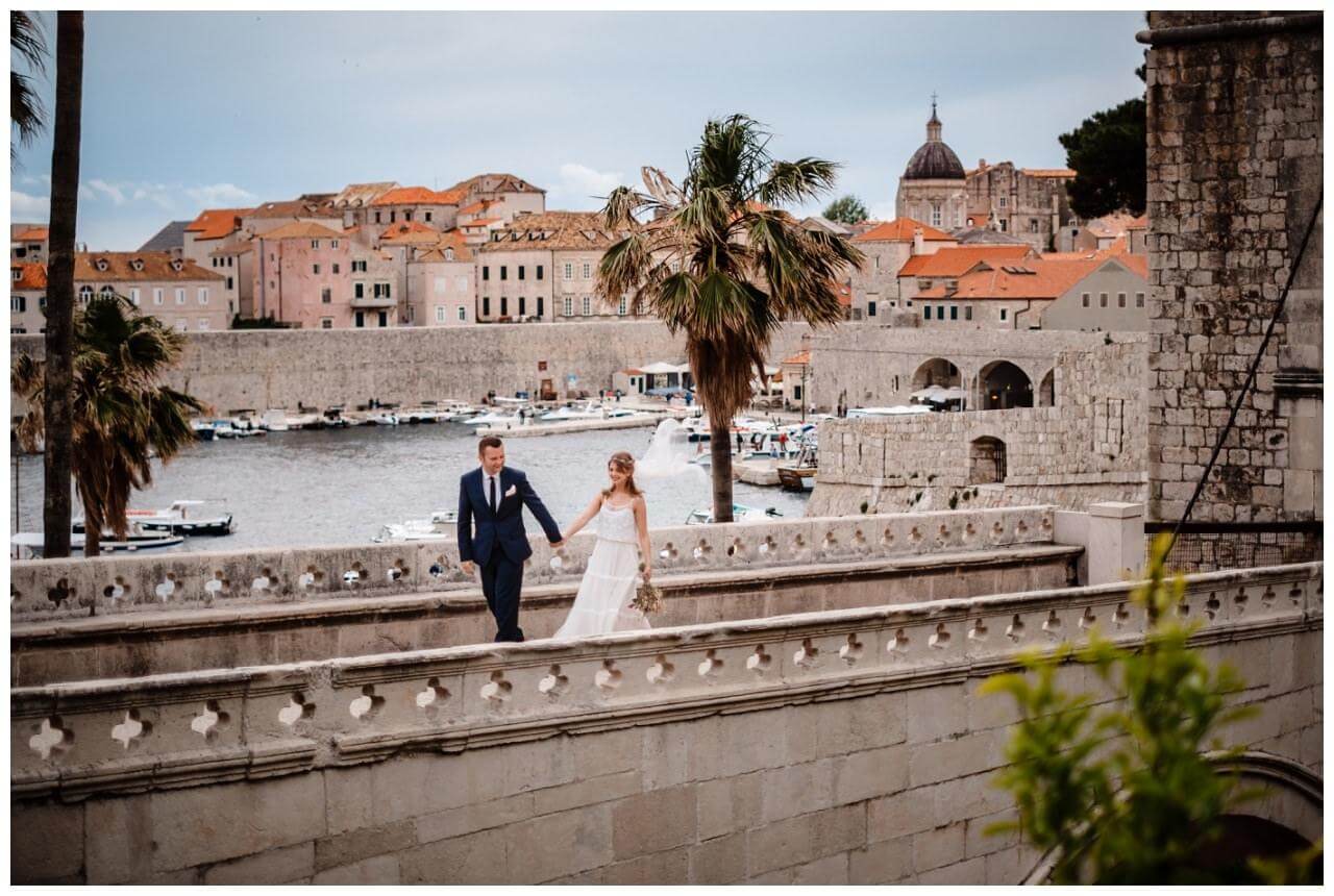 Brautpaar in Split bei Hochzeit in Kroatien