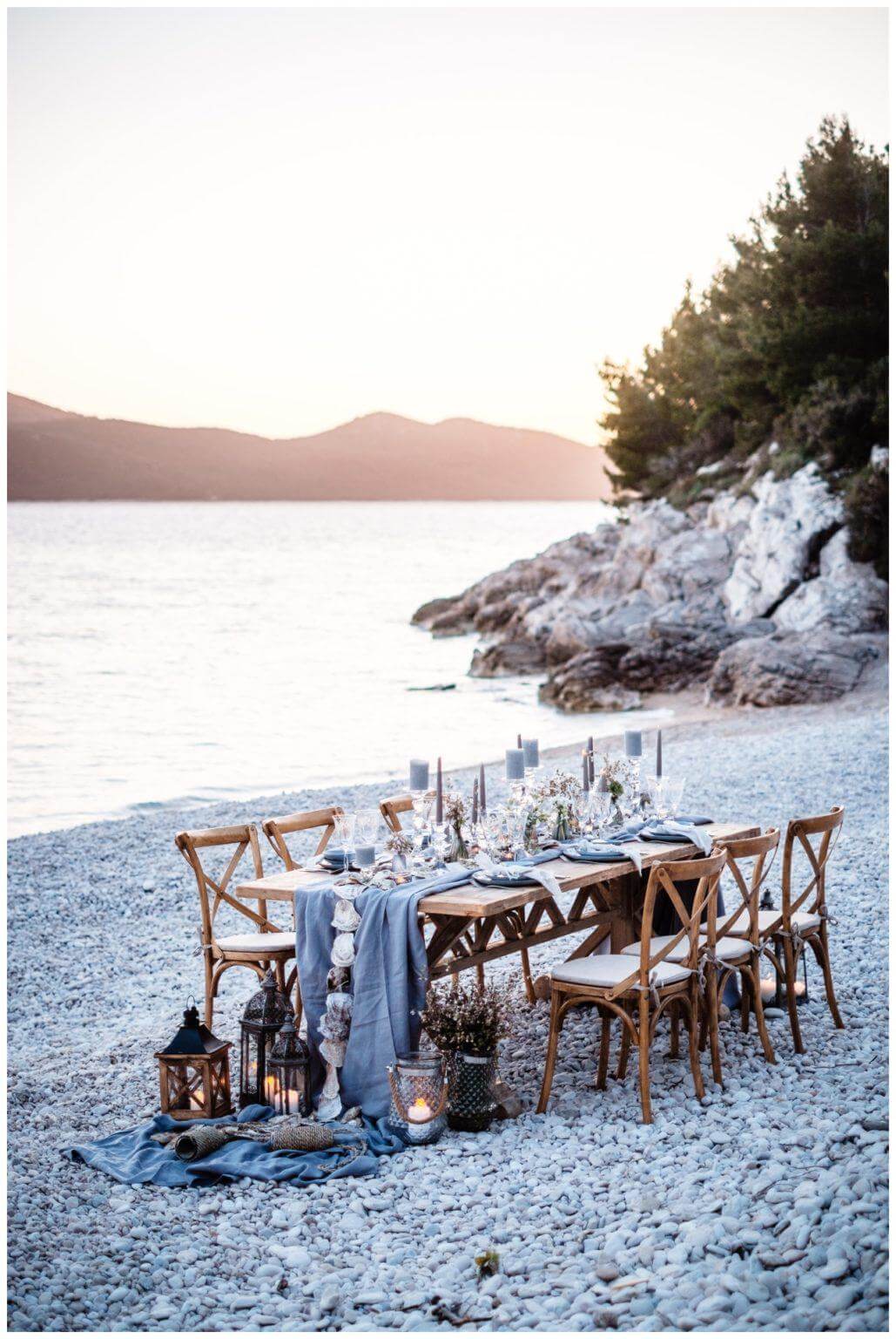 Hochzeit in Kroatien Tischdeko in blau und weiß mit Austern Wedding Kroatien, wedding in croatia,hochzeitsplanerin kroatien, hochzeit in kroatien