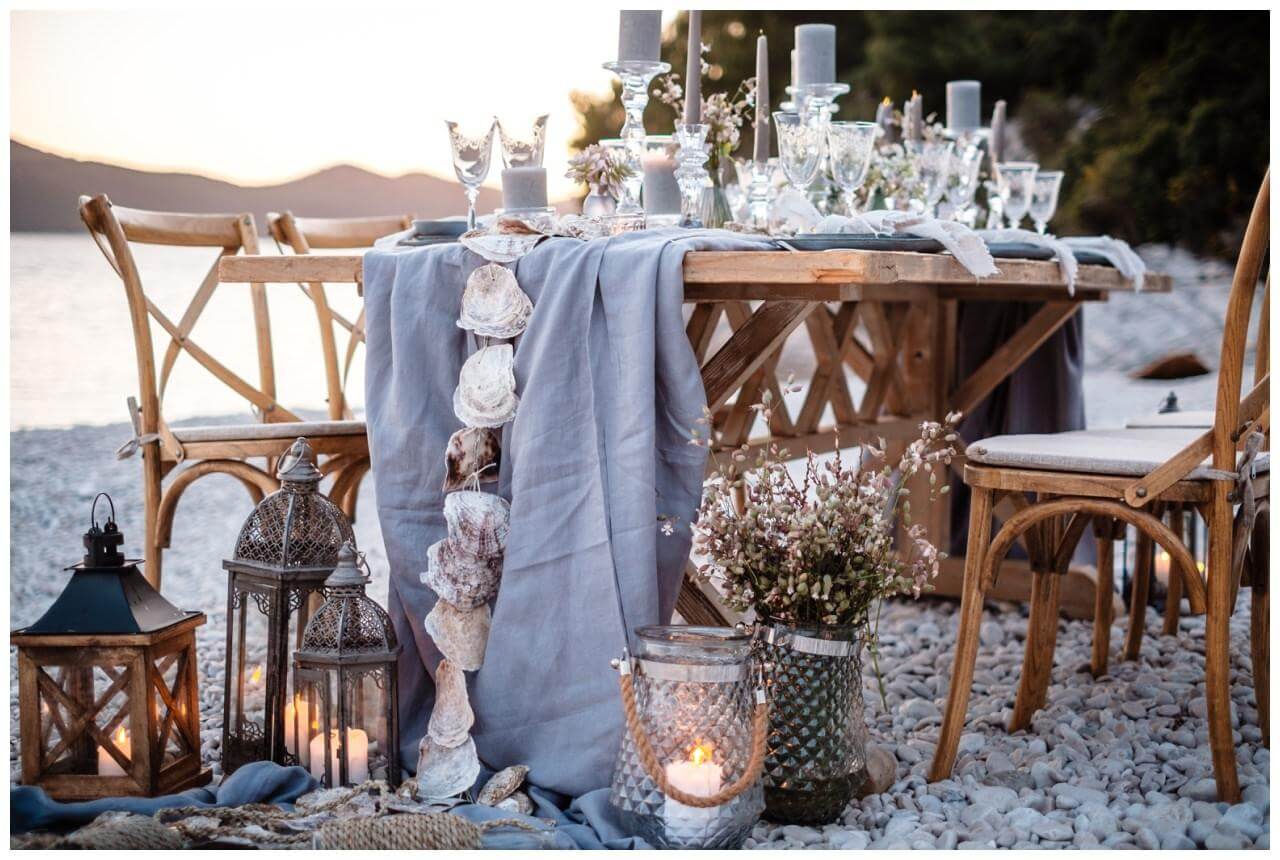 Hochzeit in Kroatien Tischdeko in blau und weiß mit Austern Wedding Kroatien, wedding in croatia,hochzeitsplanerin kroatien, hochzeit in kroatien