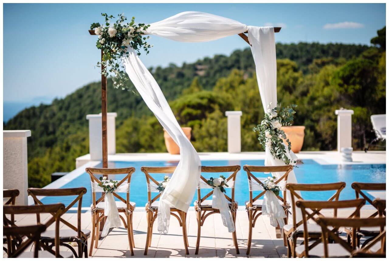 Hochzeit Traubogen am Pool mit Meerblick Wedding Kroatien, wedding in croatia,hochzeitsplanerin kroatien, hochzeit in kroatien