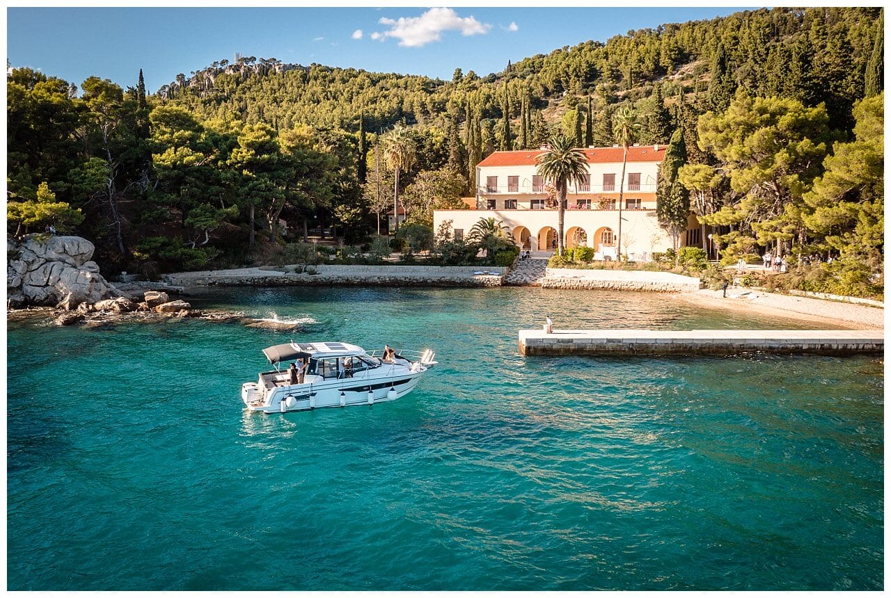 Ankunft private Villa Speedboot Real Wedding Kroatien, wedding in croatia,hochzeitsplanerin kroatien, hochzeit in kroatien