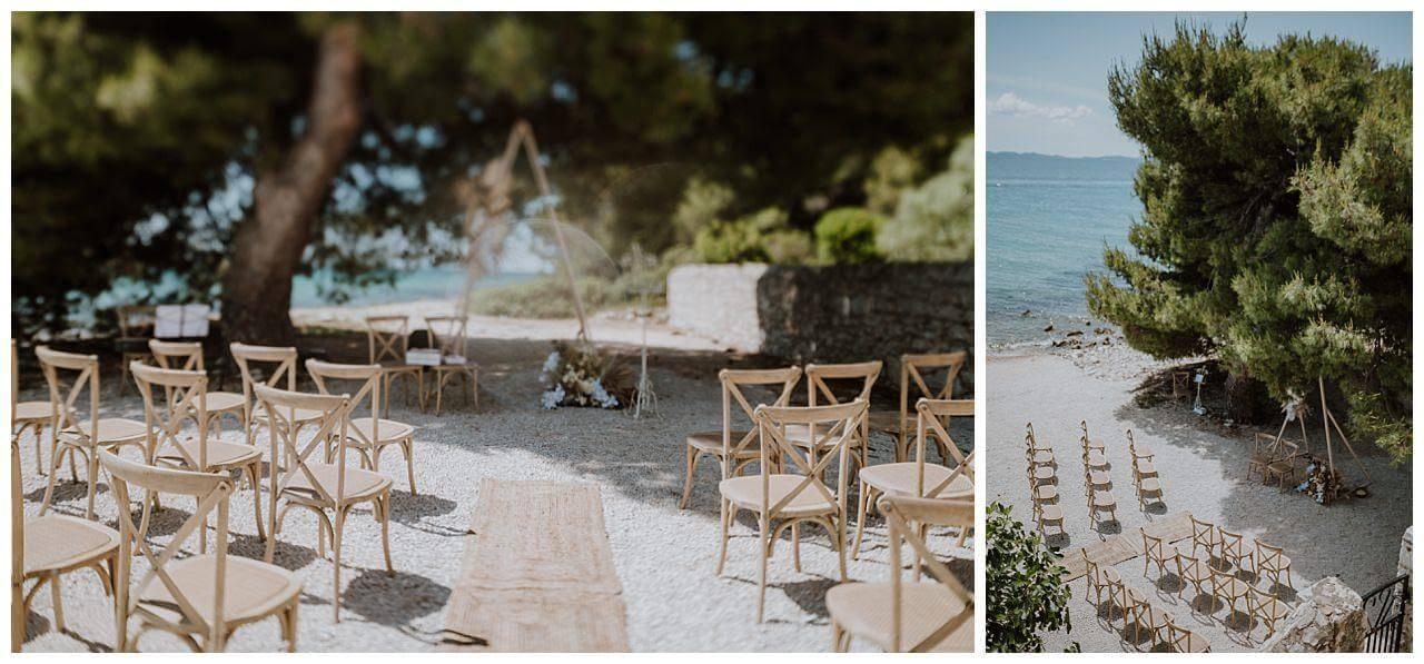 Altar in beige bei einer Strandhochzeit in Kroatien